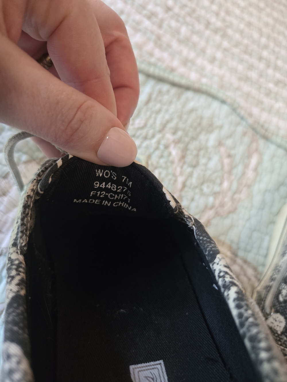 3 For $15 Sperry Girls Zebra Sequin Boat Shoes - Silver/Black - Picture 10 of 10